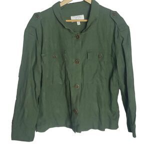 Time and Tru Green Button Down Longsleeve Top